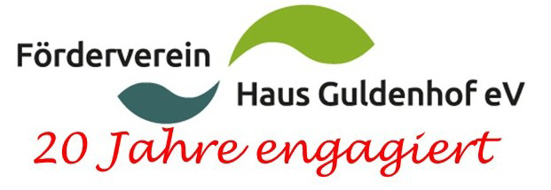 Logo des Fördervereins Haus Guldenhof eV mit zwei Blattformen über dem Text. Darunter steht in roter Schreibschrift der Schriftzug „20 Jahre engagiert“, was auf 20 Jahre Engagement hinweist.